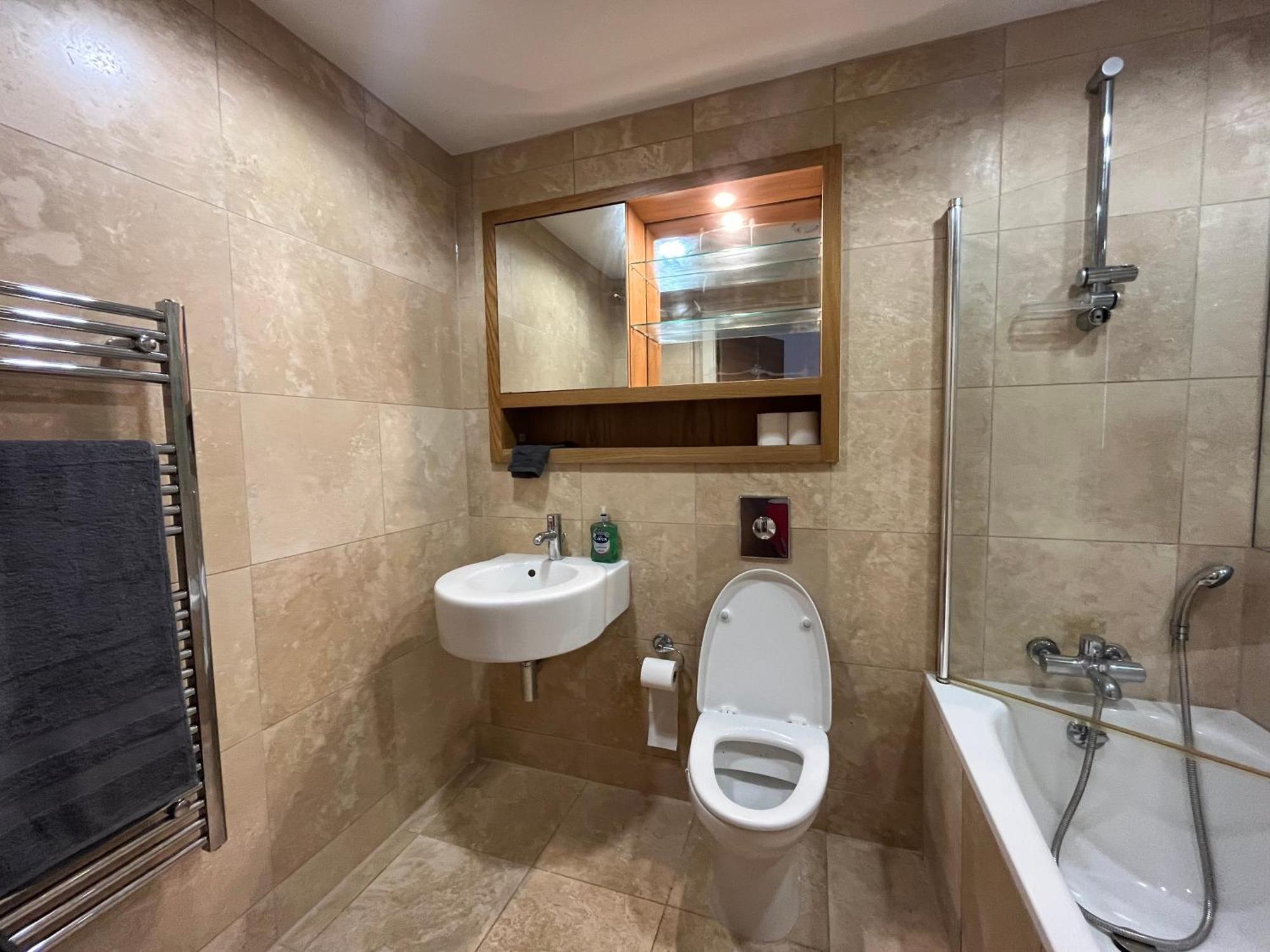 Cosy Central 2 Bed